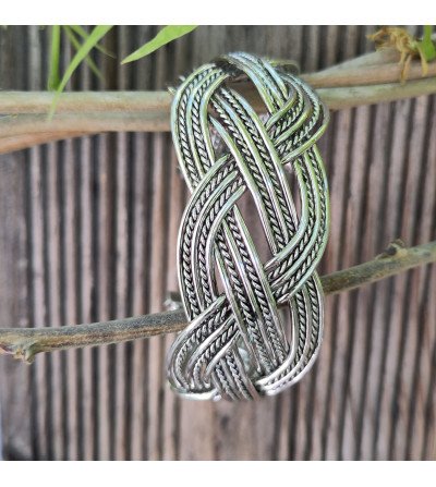 Large interlaced bracelet, wide wrist bracelet