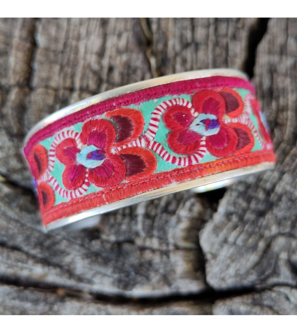 Yunnan Flowers bracelet