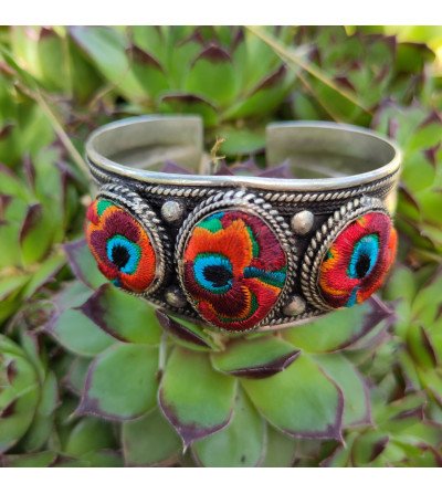 Traditional embroidered bracelet