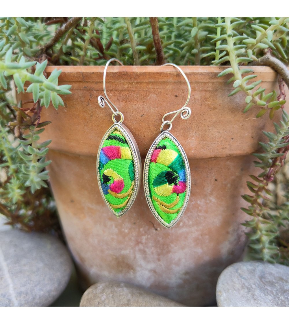 boucles d'oreilles vert Yunnan