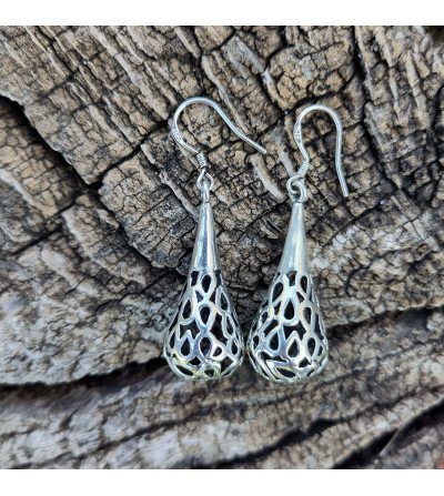 Boucles d'oreilles goutte ajourée