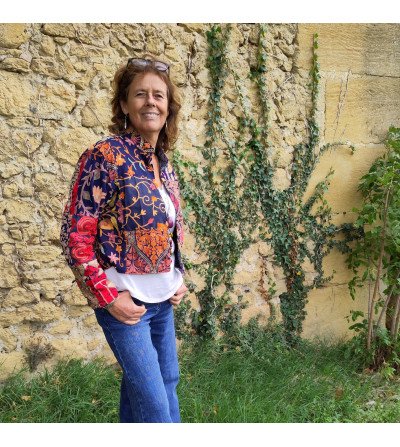 Veste courte en patchwork de broderies