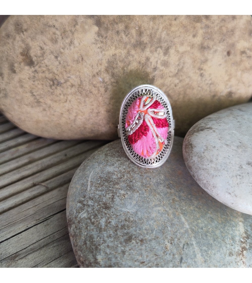 Bague broderie artisanale