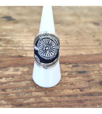 Batik round ring